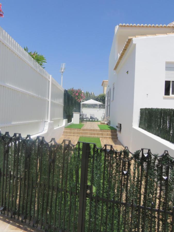 فيلا Moradia Geminada V2- Piscina Privada كوارتيرا المظهر الخارجي الصورة